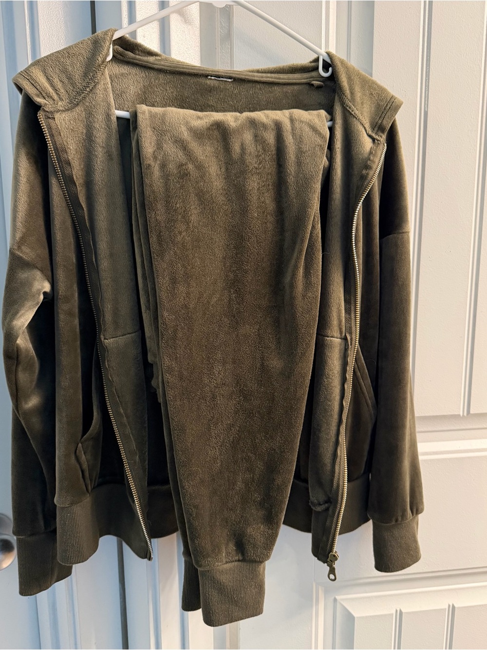 Olive Green Women's Zip-Up Hooded Jacket